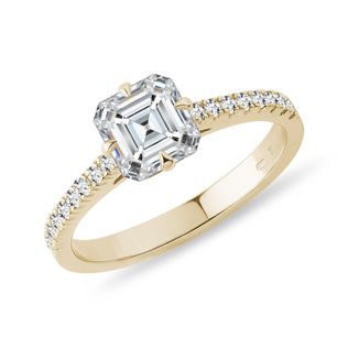 ASSCHER CUT DIAMOND ENGAGEMENT RING IN YELLOW GOLD - RINGS WITH LAB-GROWN DIAMONDS - ENGAGEMENT RINGS
