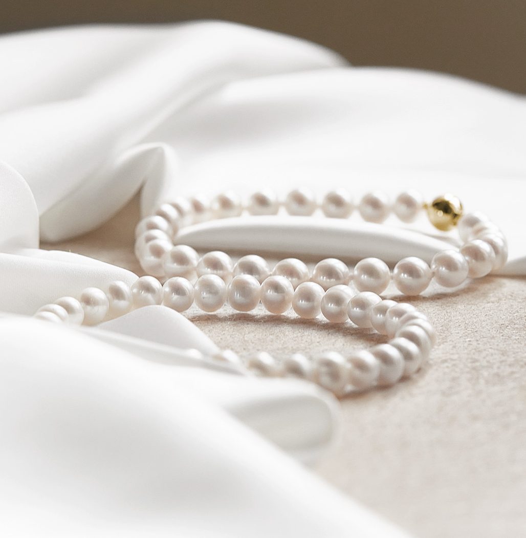 klenota pearl bracelets