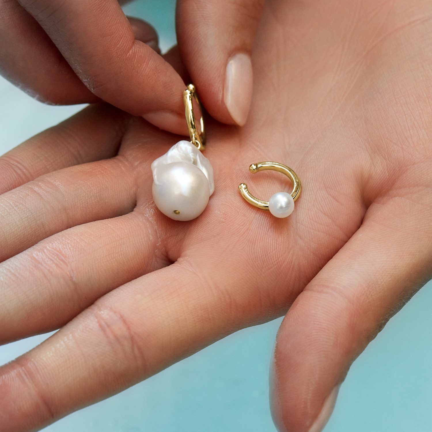 gold jewellery with baroque pearls - KLENOTA